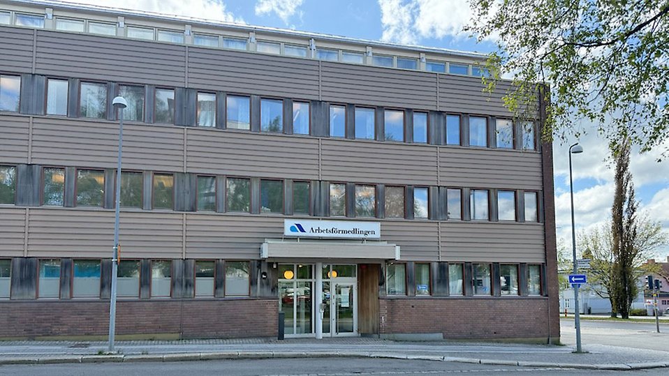 Bild på Arbetsförmedlingens fasad i Skellefteå